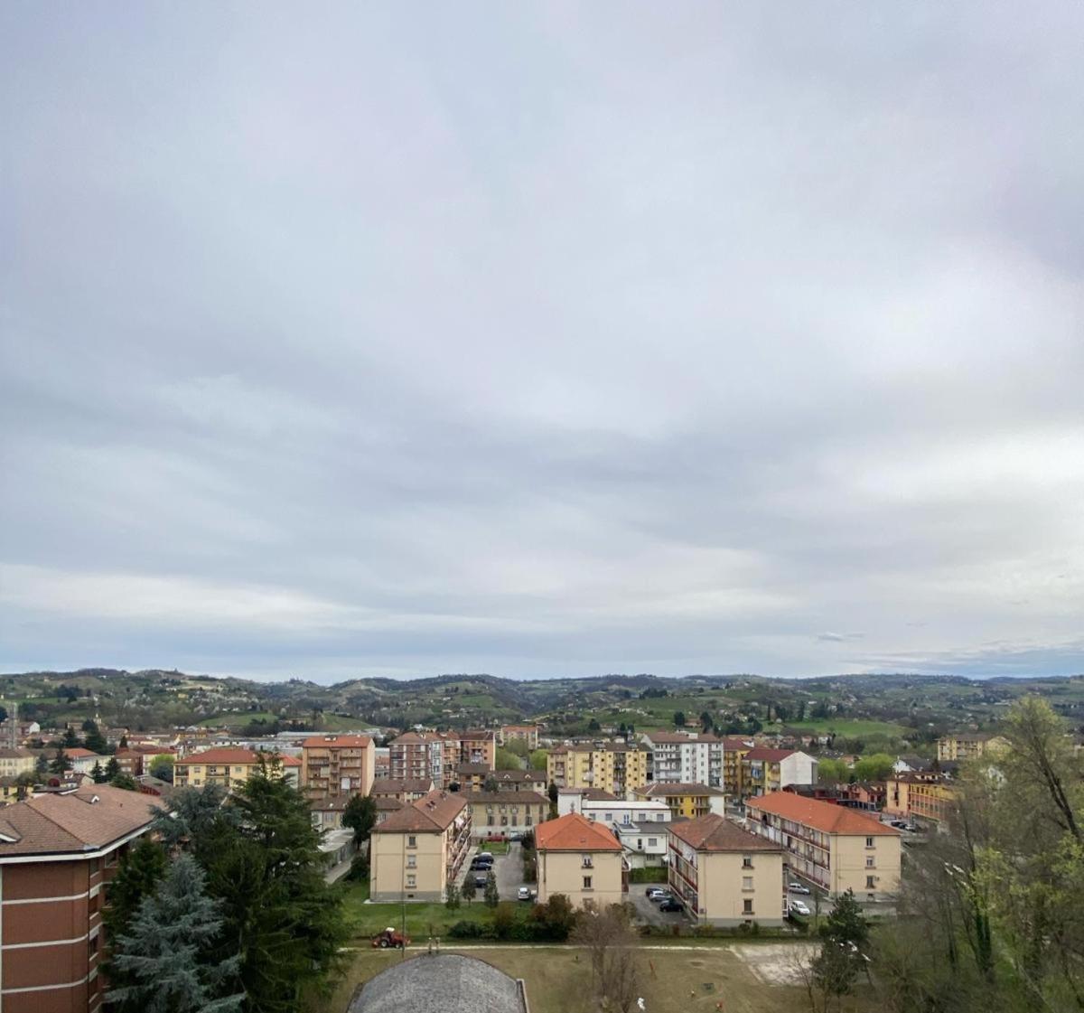 Ferienwohnung Bella Vista Canelli Exterior foto